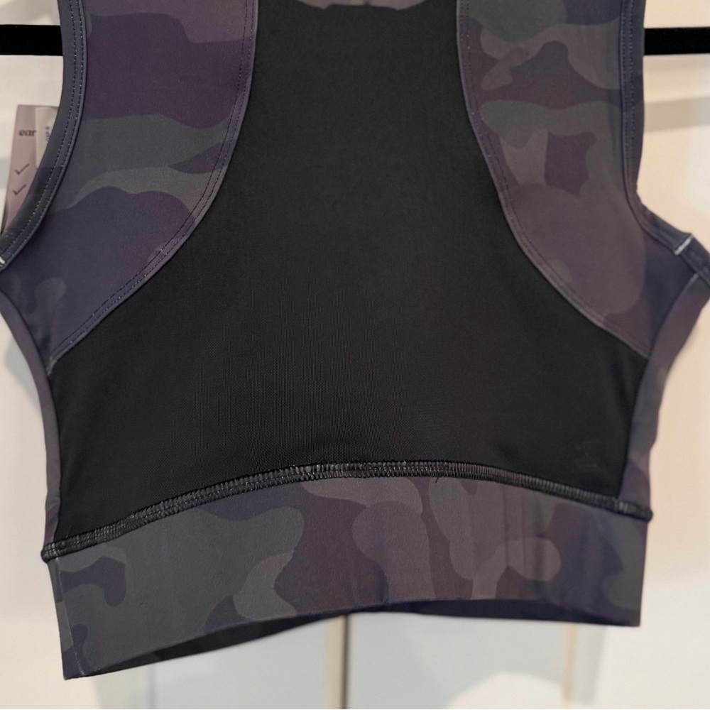 Earth Republic Sports Bra The Axelle in Black Camouflage Size‎ Small NWT's - Picture 7 of 10